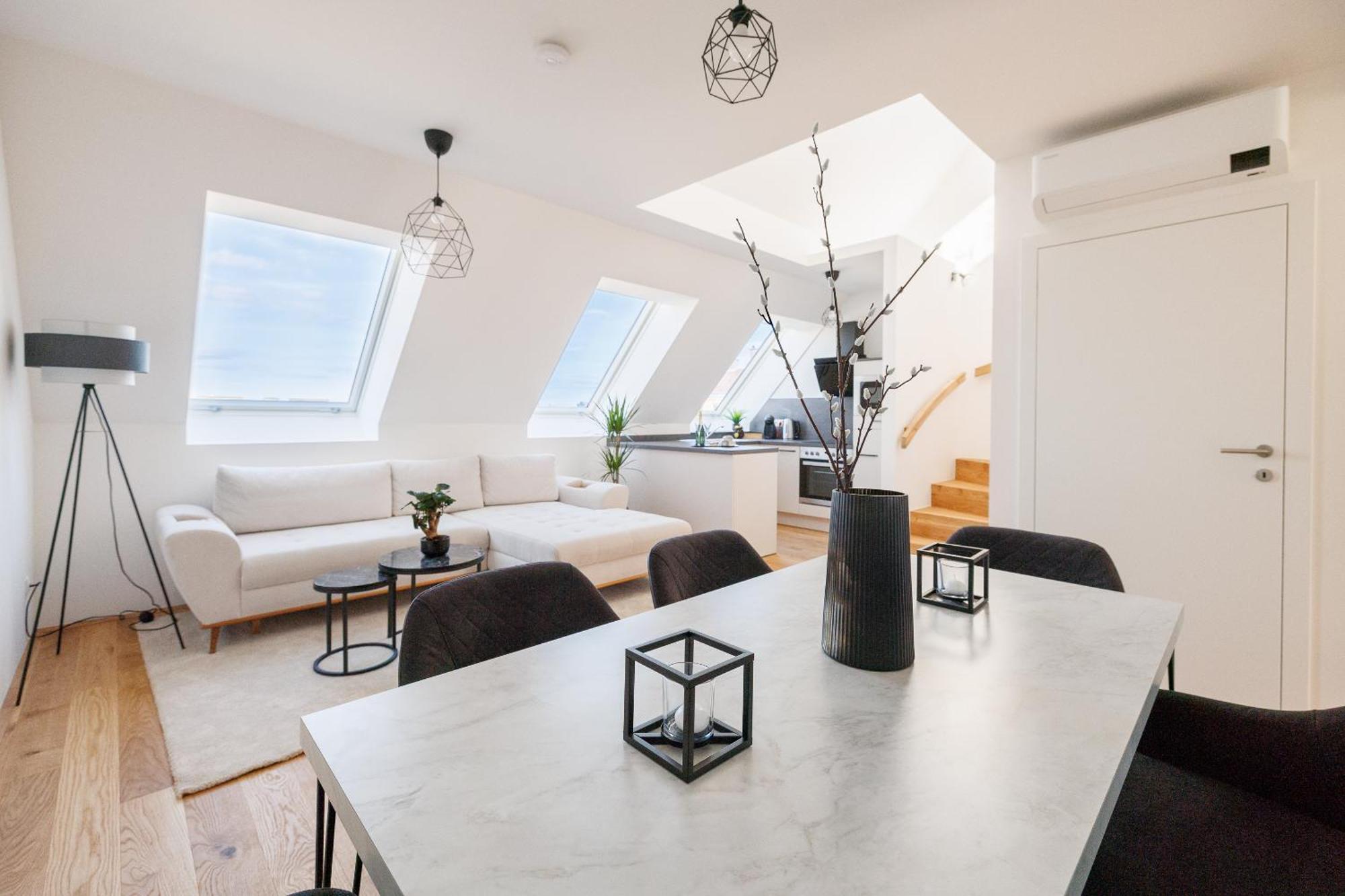 Symphony Apartments 38 - Modern Loft With Terrace And Grill In Central Location Вена Экстерьер фото