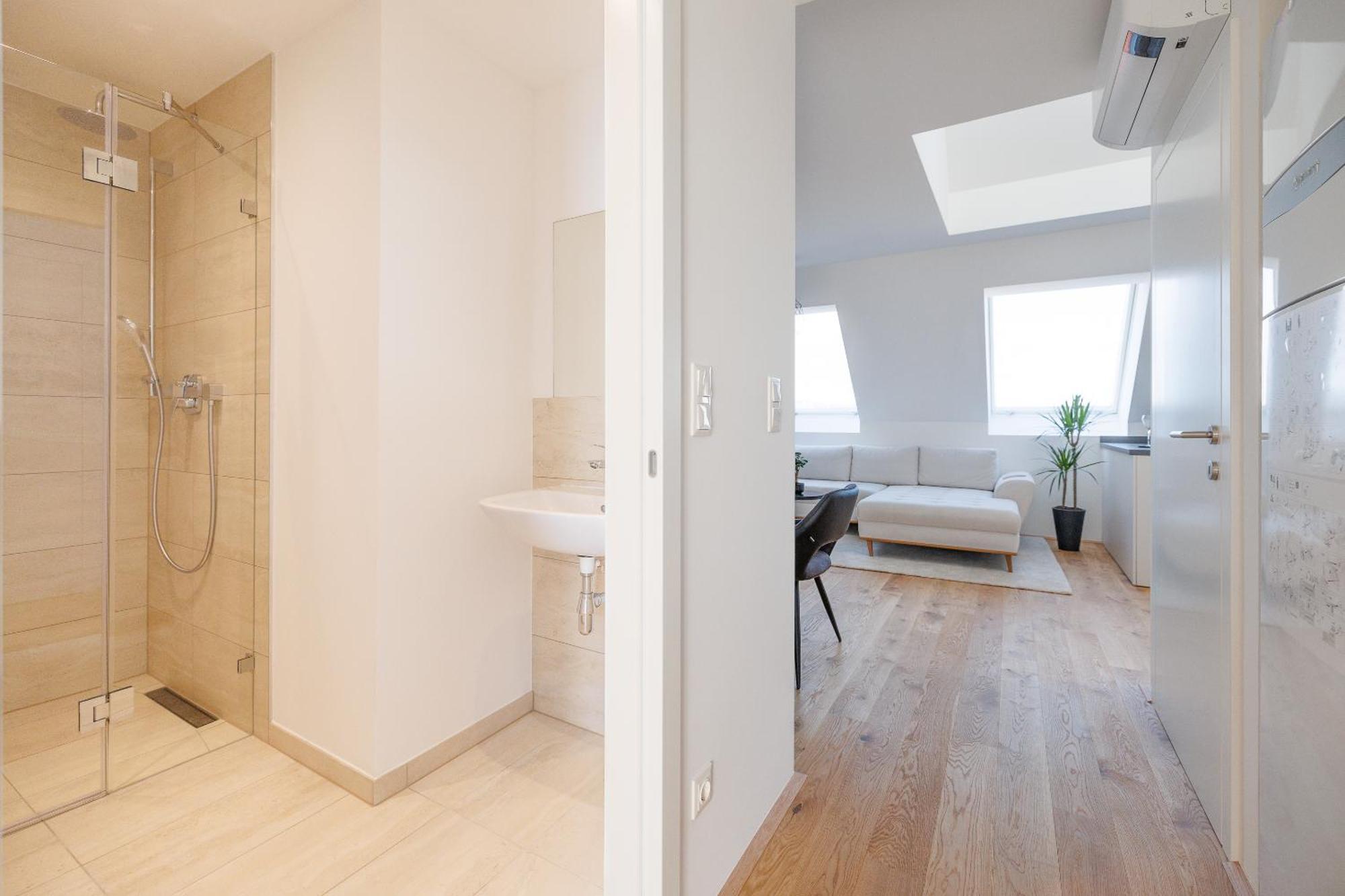 Symphony Apartments 38 - Modern Loft With Terrace And Grill In Central Location Вена Экстерьер фото