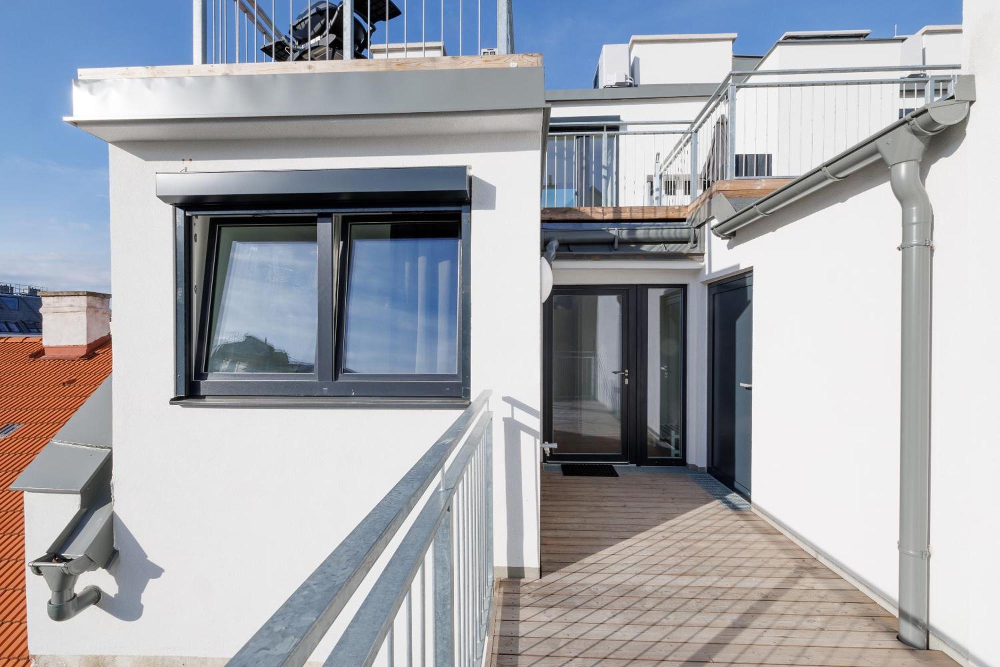 Symphony Apartments 38 - Modern Loft With Terrace And Grill In Central Location Вена Экстерьер фото
