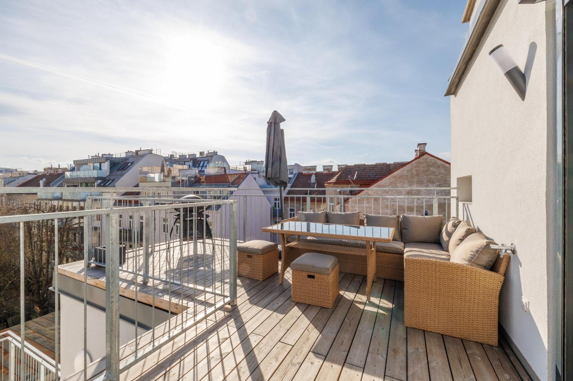Symphony Apartments 38 - Modern Loft With Terrace And Grill In Central Location Вена Экстерьер фото